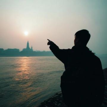 年轻人旅行图鉴这5类城市承包你的诗与远方!