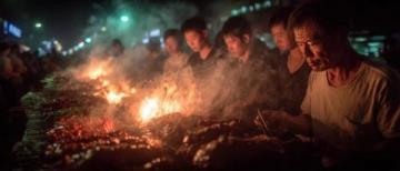 海滨自驾之旅：日照烟台行与淄博烧烤美食探秘