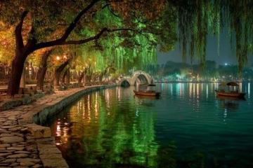 暑期无锡拈花湾之旅:必访的无锡夏日仙境