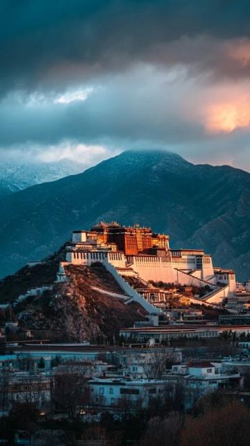 拉萨保姆级旅游攻略: 行程规划、必游景点、美食推荐、注意事项