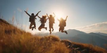 年轻人用脚步证明：旅行能缓解焦虑