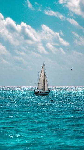 乘风破浪,感受海南夏日千帆船游之旅