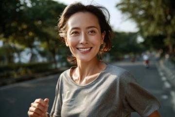 揭秘健康长寿之道：乐观心态与良好生活习惯的完美结合