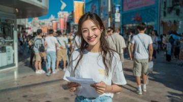 高考后该不该去旅行？05后毕业生用行动诠释新时代旅行观