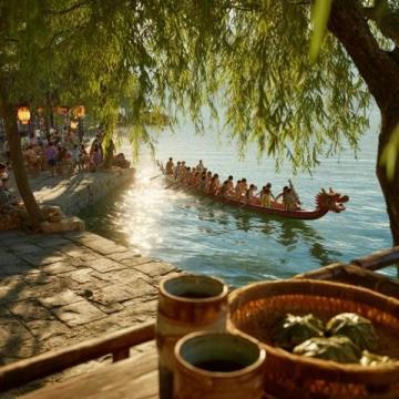苏州旅游攻略：经典景点美食住宿全指南