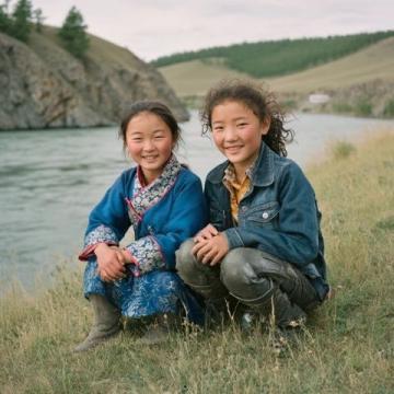 暑假与老公带孙女来到内蒙古大草原游玩,感受蒙古族热情与睿智