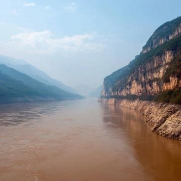 中卫旅游攻略：沙坡头黄河石林美景与特色民宿推荐