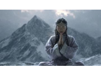 探索稻城亚丁：地球上的蓝色秘境与香格里拉邂逅之旅