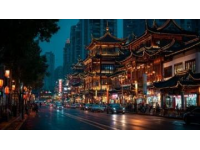 以下是一份上海旅游的攻略，包括景点、美食、住宿等方面的介绍
