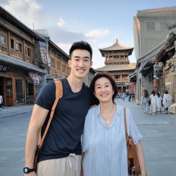 李若彤晒母女健身照 李若彤母女旅游攻略