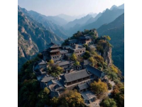 少华山景区之旅：险峻自然风光、丰富文化底蕴和徒步体验