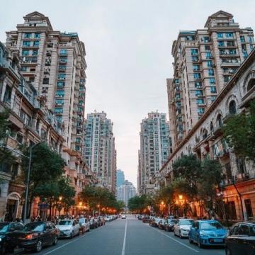 给大家推荐一条自驾游暑假路线,越走越凉快,第一站从济南出发到天津