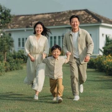 河南新密一家三口短途游变充电马拉松